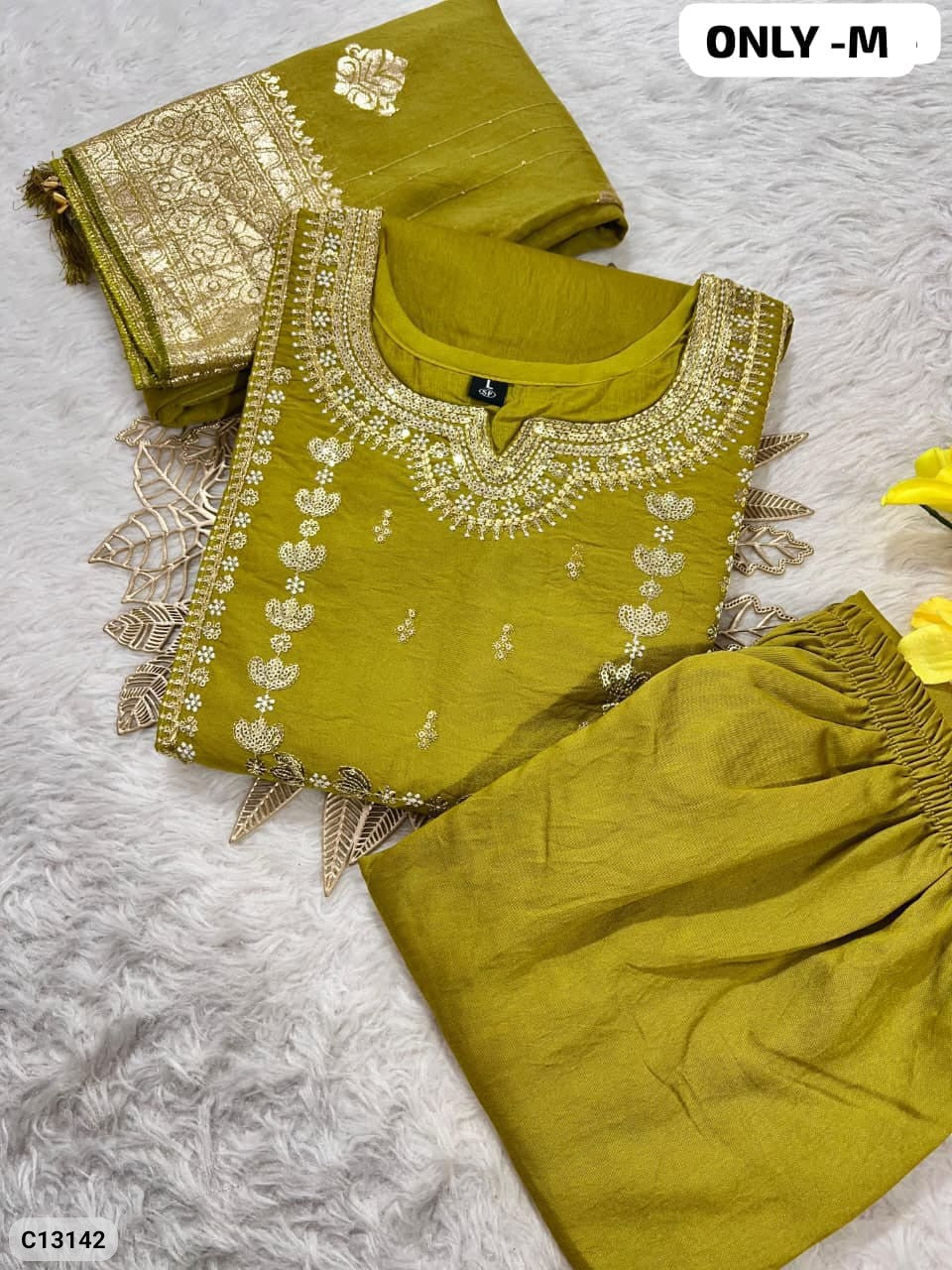 Roman Silk Embroidered Kurta Pant Set with Tassel Dupatta