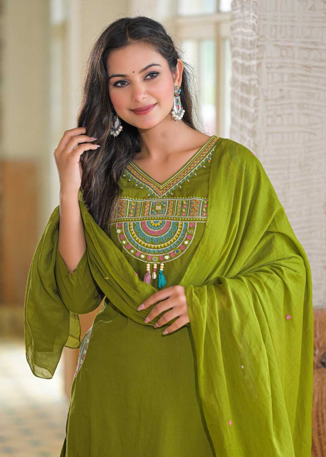 Ayzaan Label Olive Green Mal Cotton Ethnic Set with Traditional Gujarati Embroidery & Cutwork – Comfortable Occasion Wear